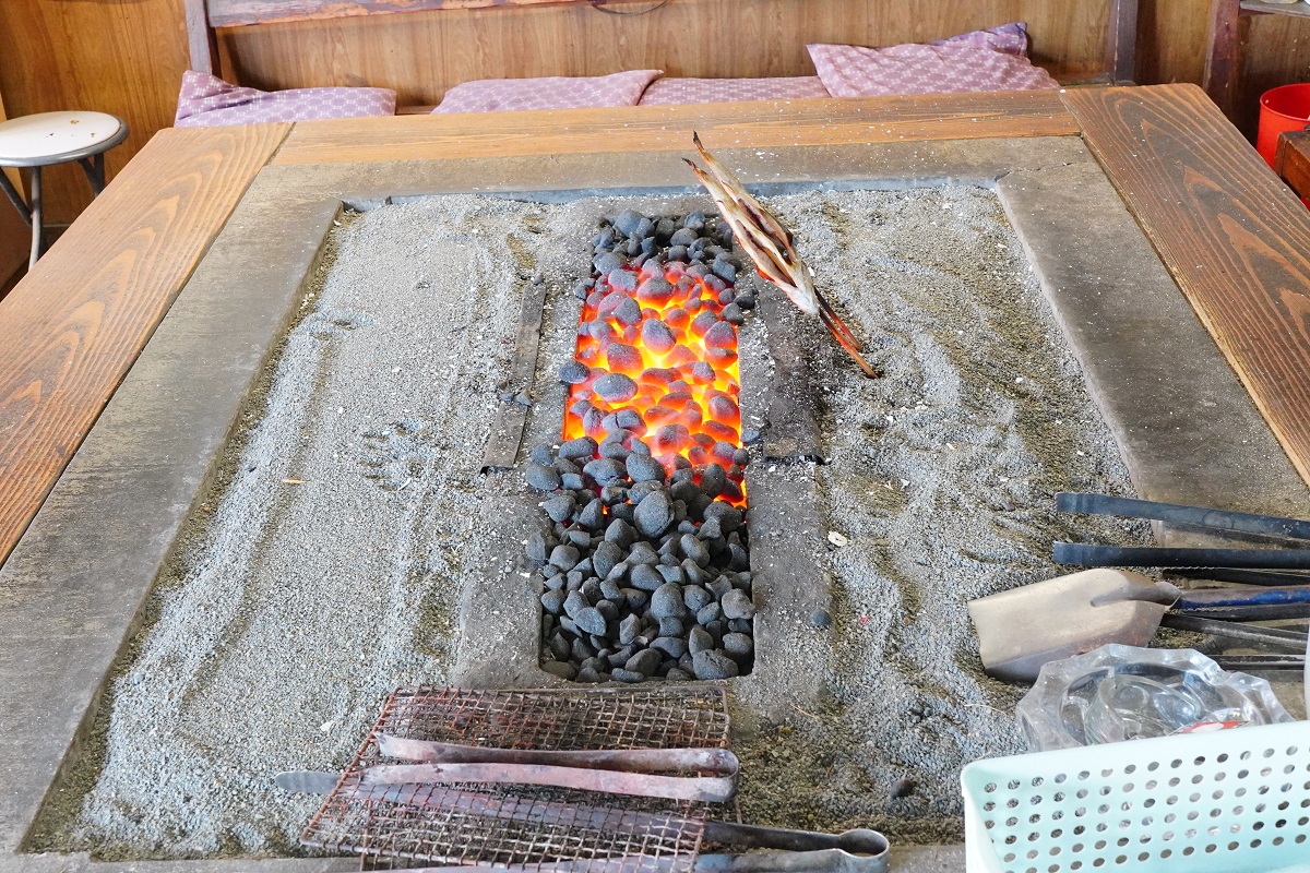 囲炉裏の画像04